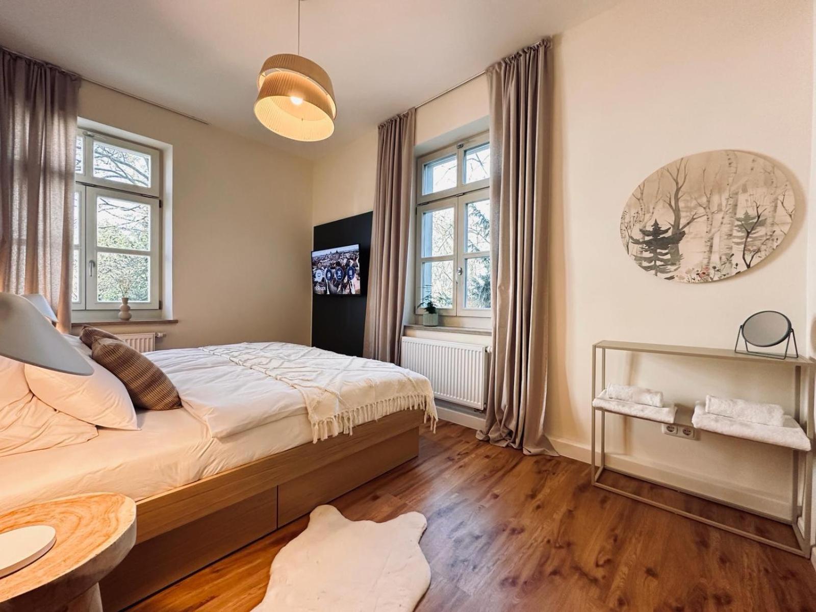Grosszuegig Und Super Zentral Apartment Regensburg Exterior photo